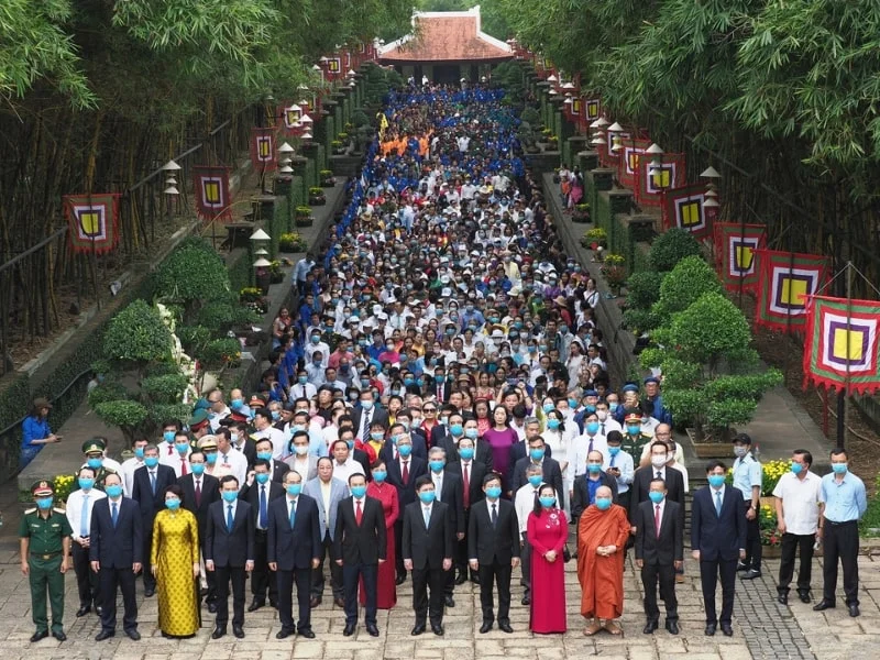 Hình ảnh các đoàn chính phủ tham gia lễ Giỗ tổ Hùng Vương năm 2021