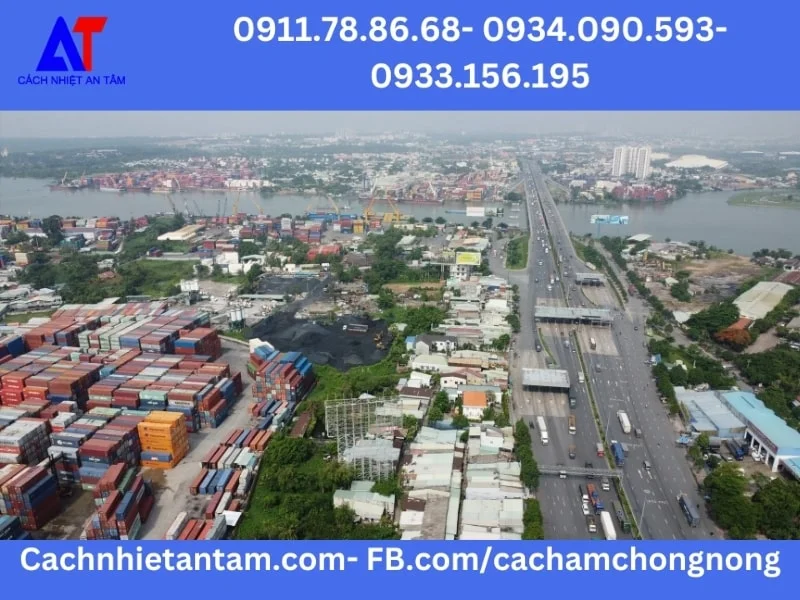 Các nhà xưởng ở miền Tây rất ưa chuộng vách panel