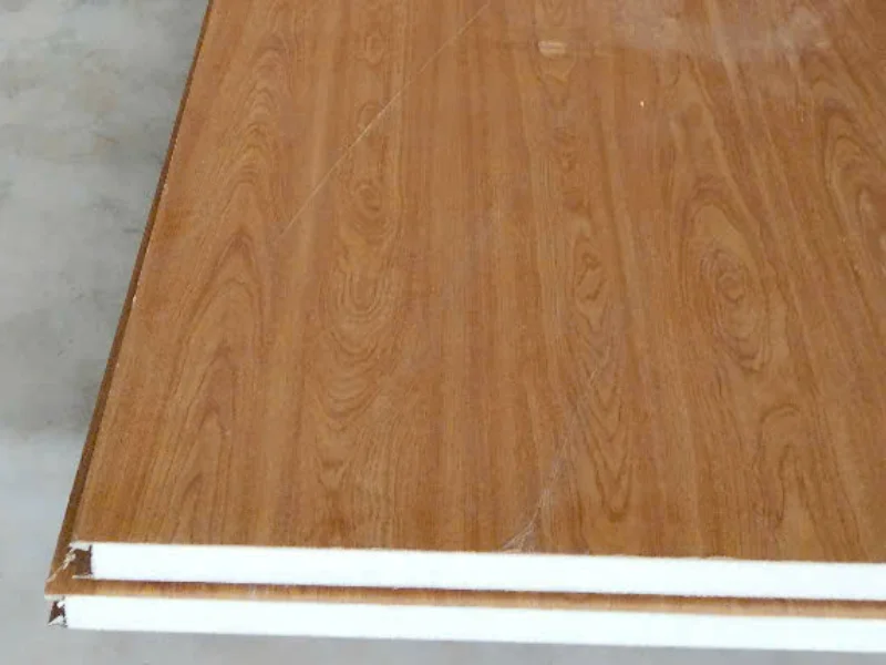 Tấm Panel Vân Gỗ: Vẻ Đẹp Sang Trọng Như Gỗ Thật, Chi Phí Chỉ Bằng Một Nửa - Bí Quyết Chống Nóng, Thi Công Thần Tốc 2 Tấm panel vân gỗ