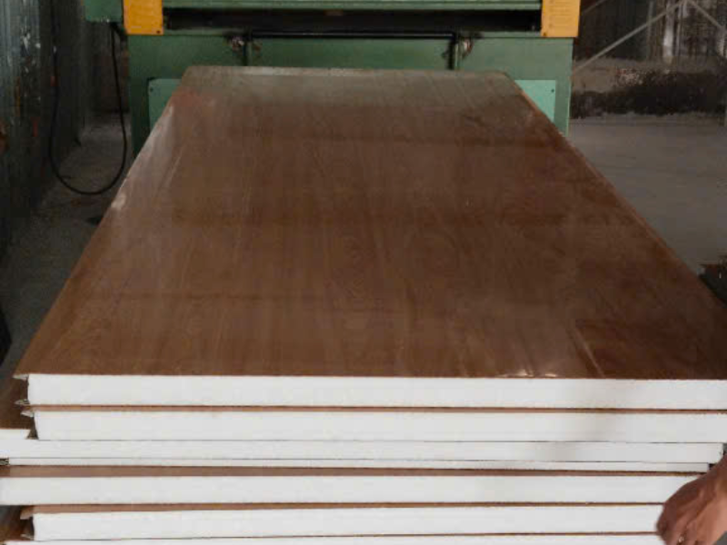 Tấm Panel Xây Dựng: Giải Pháp Duy Nhất Giải Quyết Cùng Lúc Bài Toán Nóng Nực, Tốn Điện Và Chi Phí Thi Công Đội Vốn 2 Tấm panel xây dựng